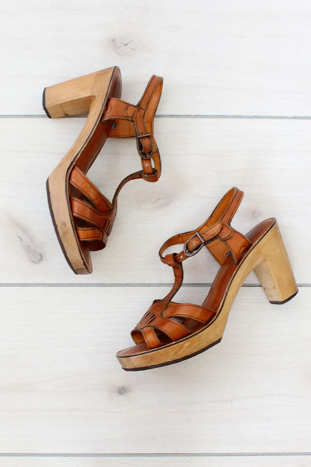 70s T-Strap Wood Leather Platform Sandals 8