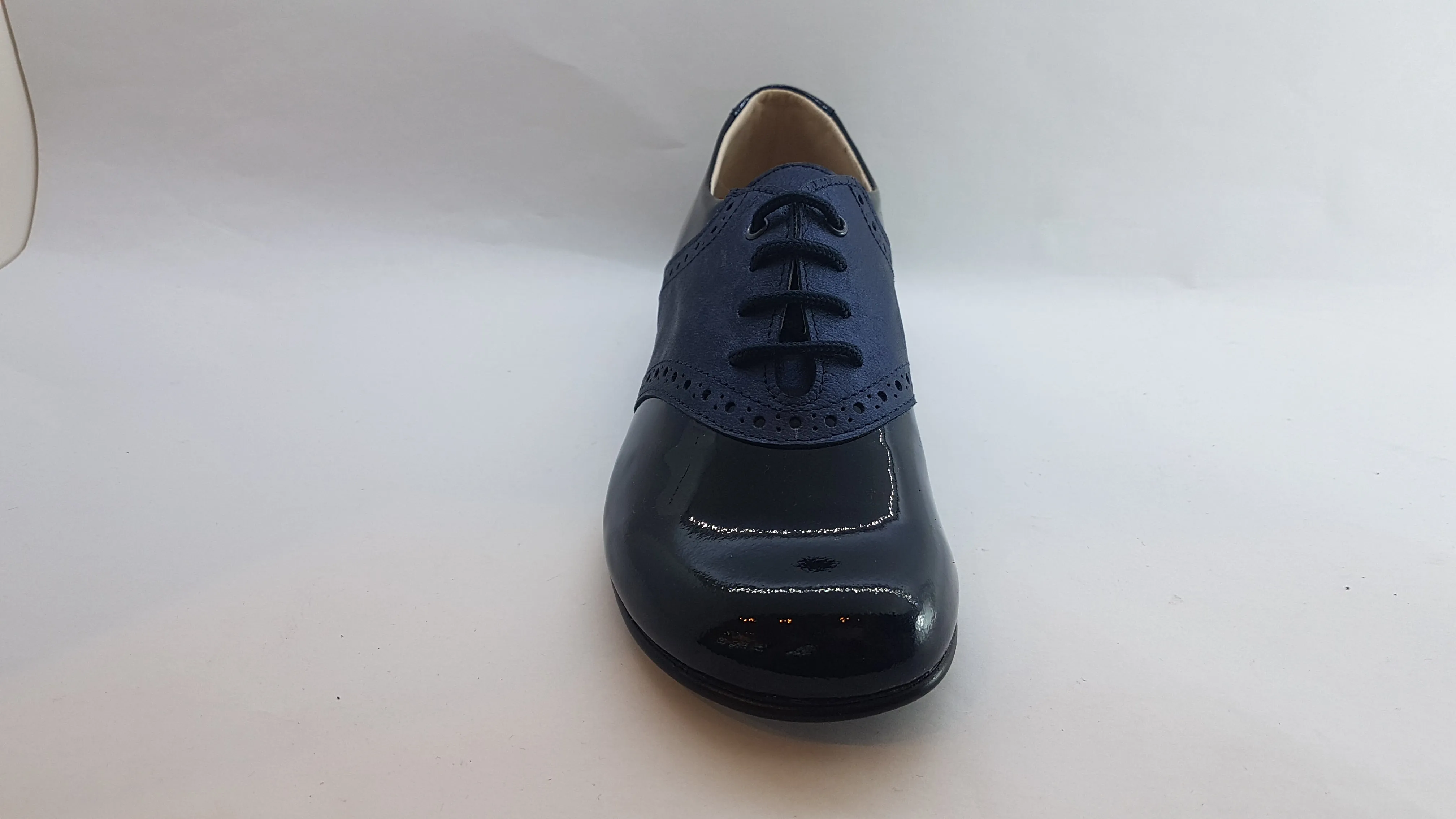 Beberlis Patent Navy Design Oxford Dress Shoes