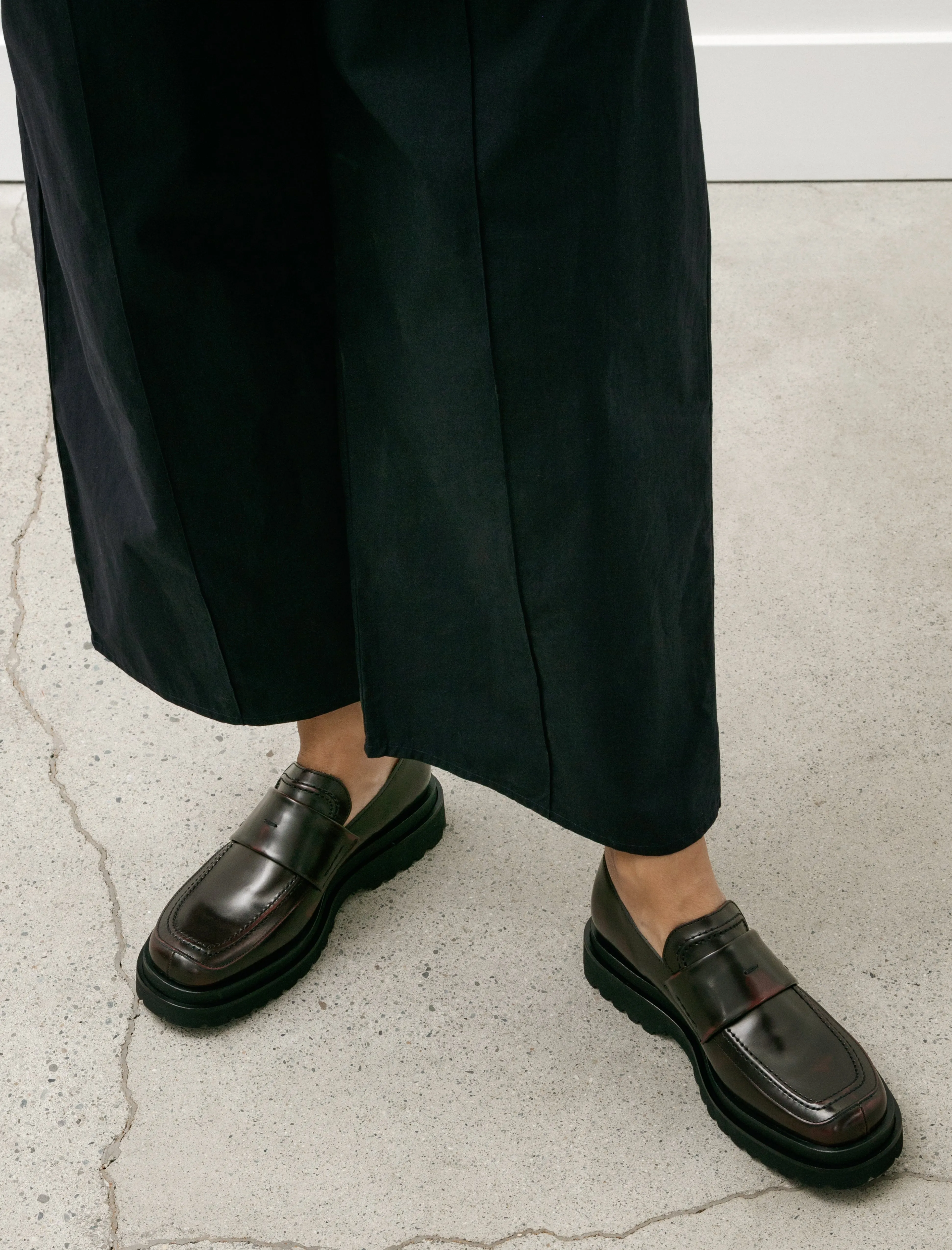 Double Sole Tuck Loafers Brown